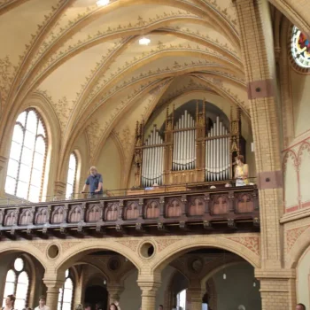 Blick-auf-Orgel.webp